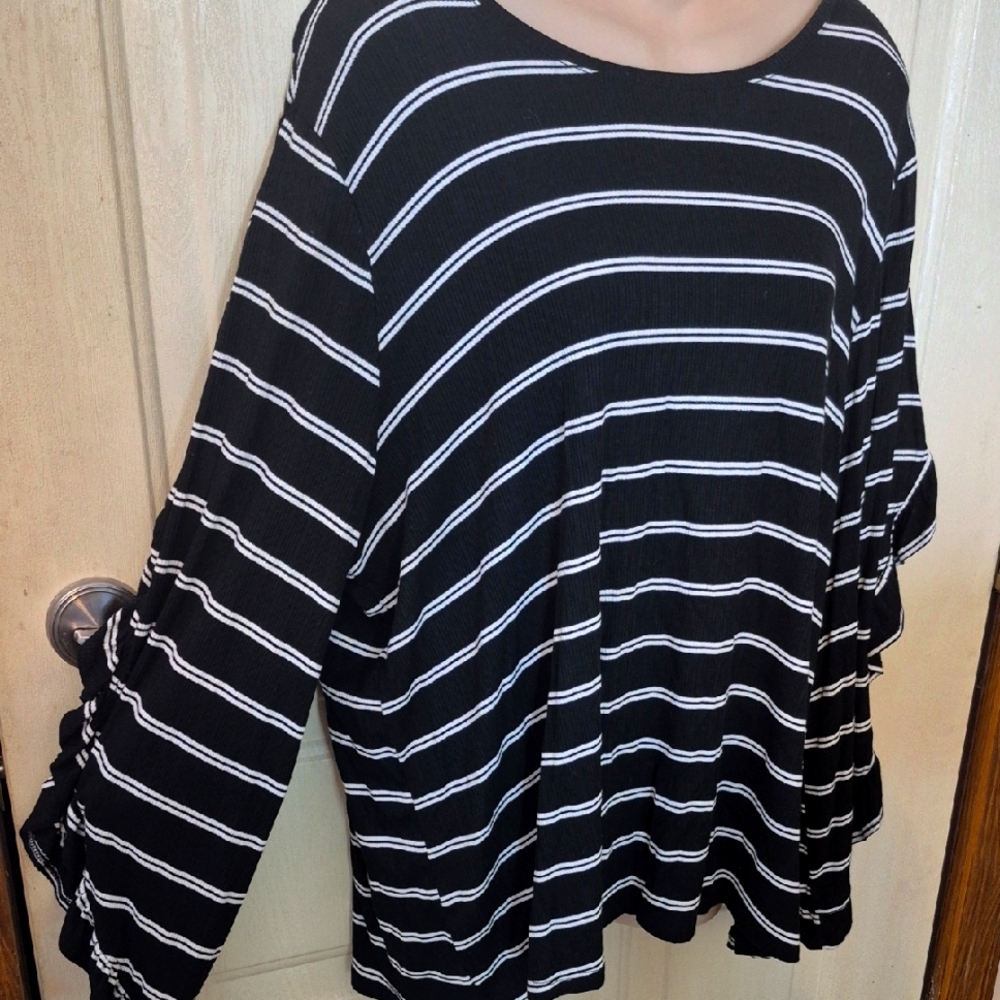 Black and White Striped Women's Top